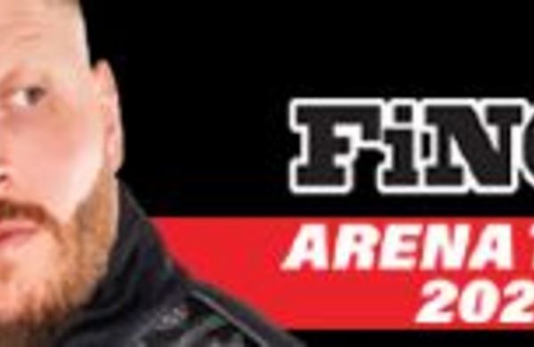 Kopf von Finch auf der linken Seite - er schaut nach rechts auf den Schriftzug "Finch Arena Tour 2025"